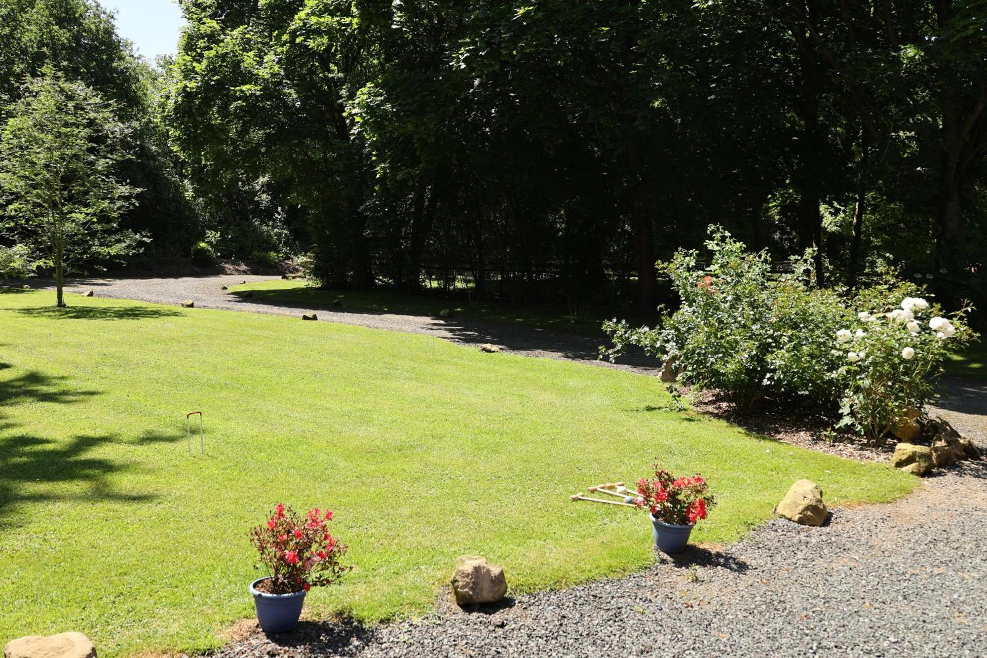 Badger'S Wood At Hoo Farm Villa Telford Exteriör bild